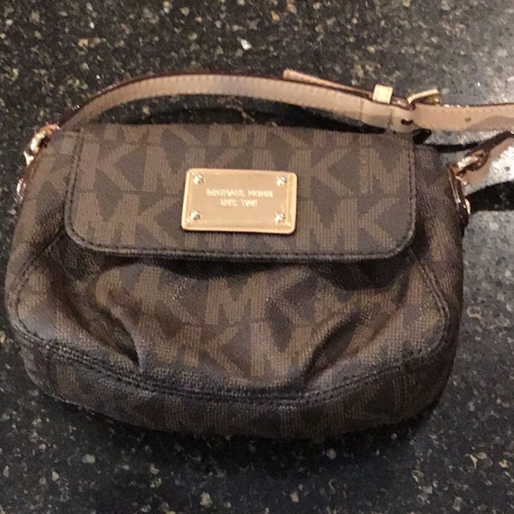 Michael Kors Crossbody Bag